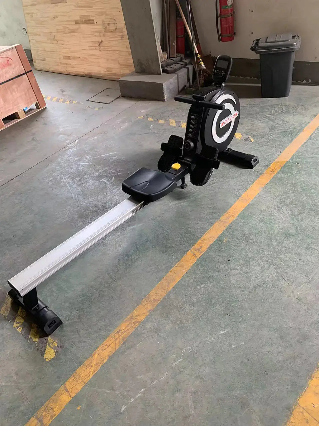 Indoor Magnetic Rowing Machine with Low Pull Trainer